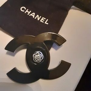 CHANEL Pin/Brooche